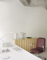 Billede af Normann Copenhagen Off Chair Lav m. Hjul H: 100,8 cm - Aluminium/Ultra Leather Brick