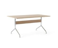 Billede af &Tradition Pavilion Dining Table AV18 D: 160 cm - Clear Oak/Chrome
