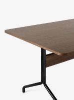Billede af &Tradition Pavilion Dining Table AV19 D: 200 cm - Walnut/Black