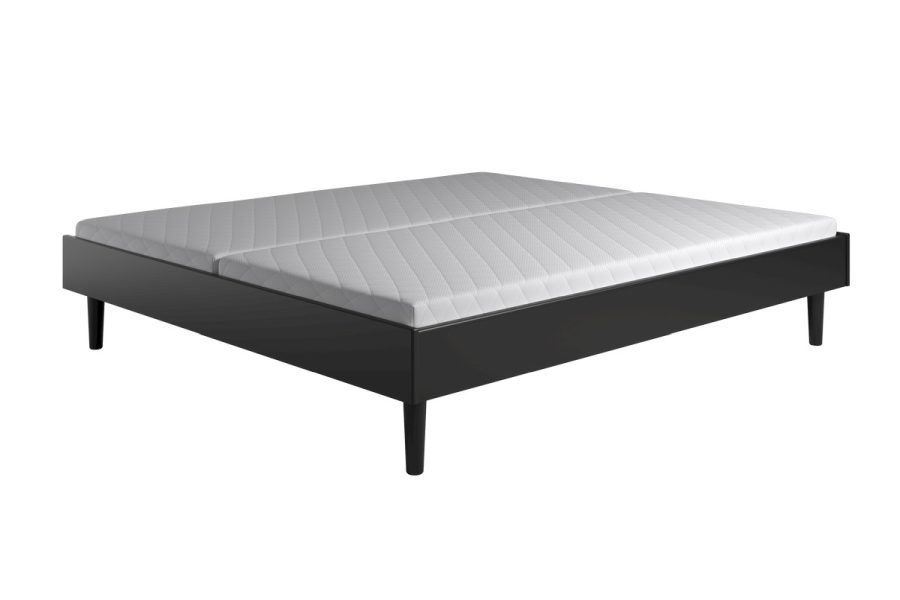 Billede af Kaagaard 380 Sengeramme 180x210 cm - Sortmalet Bøg/Træben