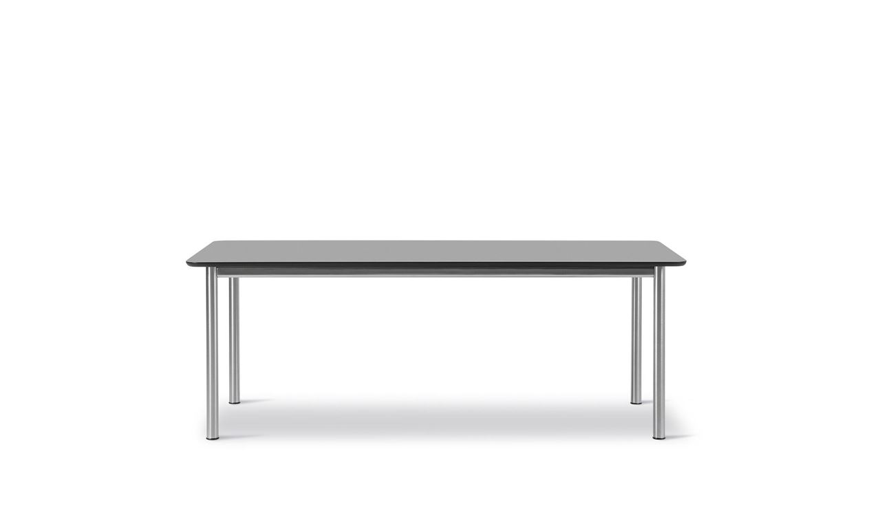Billede af Fredericia Furniture 6631 Plan Bord 200x100 cm - Sort/Børstet stål 