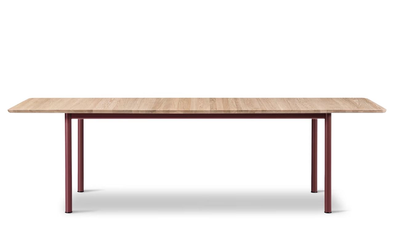 Billede af Fredericia Furniture 6632 Plan Table Extendable 100x260 cm - Lysolieret Eg/Bordeaux