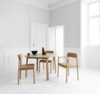 Billede af Normann Copenhagen Timb Stol SH: 46 cm - Polstret Tan / Camel