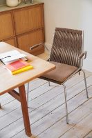 Billede af Thorup Copenhagen Noel Chair W.Armrest SH: 46 cm - Stål/Brun