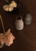 Billede af Audo Copenhagen Bottle Grinder Small 2-Pack H: 11,5 cm - Ash/Carbon/Beech