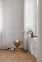 Billede af VIA Copenhagen Hyperbel Sidebord H: 47 cm - Oak Natural Oil/Bronze Glass