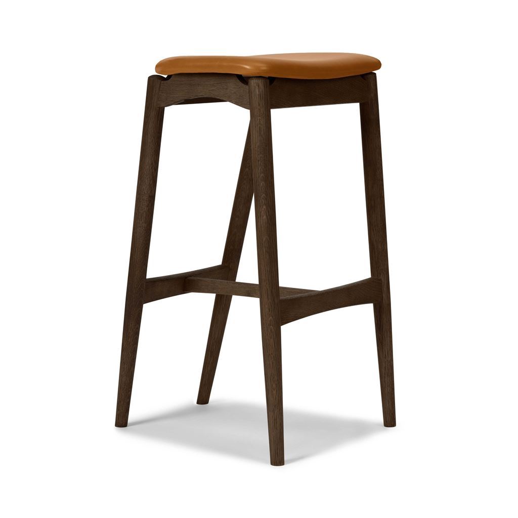 Billede af Sibast Furniture No 7 Barstol Lav H: 65 cm - Eg Mørk Olie/Cognac Læder 
