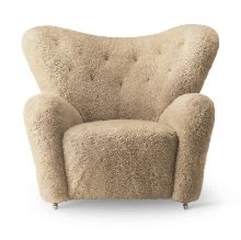 Billede af Audo Copenhagen Den Trætte Mand Lænestol SH: 38 cm - Røget Eg/Sheepskin Honey