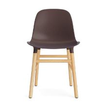 Billede af Normann Copenhagen Form Stol SH: 44cm - Eg/Brun