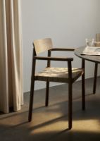 Billede af &Tradition Betty TK9 Armchair  - Black Lacquered Ash/Natural Webbing