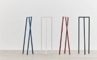 Billede af HAY Loop Stand Hall L: 45 x B: 39 x H: 150 cm - Deep Blue