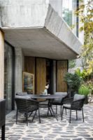 Billede af Cane-line Outdoor Joy Havebord + Ocean Stole Havemøbelsæt - Lava Grey/Dark Grey