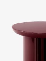 Billede af &Tradition Tung JA3 Sidebord H: 48 cm - Burgundy Red