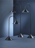 Billede af Frandsen Grasp Portable Table Lamp H: 47 cm - Matt Black