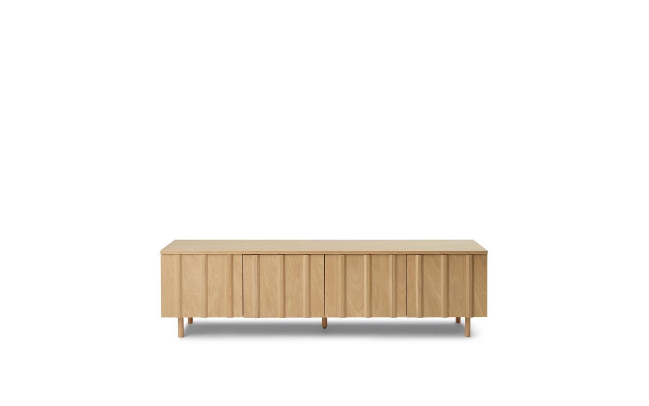 Billede af Normann Copenhagen Rib Skænk Lav L: 175 cm - Eg