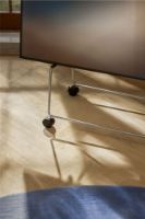 Billede af Please Wait To Be Seated Carry TV Stander H: 92 cm - Rustfri Stål M/Hjul