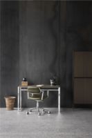 Billede af Vipp 430 Studio Desk 60x125 cm - Aluminium/Bosco Leather