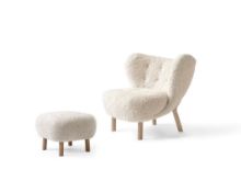 Billede af &Tradition Little Petra VB1 Loungechair & ATD1 Pouf - Oiled Oak/Sheepskin Moonlight  
