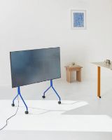 Billede af Pedestal Pipe Moon Rollin' TV Stativ 107x78 cm - Ultra Marine