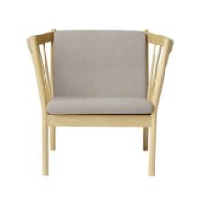 Billede af FDB Møbler Erik Ole Jørgensen J146 Lænestol H: 79,5 cm - Eg/Beige