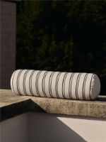 Billede af Ferm Living Twill Bolster Cushion B: 60 cm - Økologisk Bomuld/Off-white/Sort