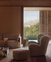 Billede af Audo Copenhagen Den Trætte Mand Lænestol inkl. Fodskammel - Natur Eg/Sheepskin Honey